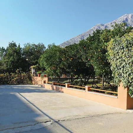 Appartamento One-bedroom With Sea View In