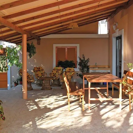 One-bedroom With Sea View In Appartamento Orebić