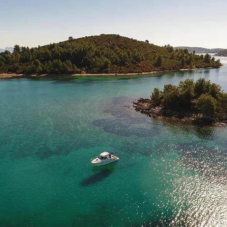 One-bedroom With Sea View In