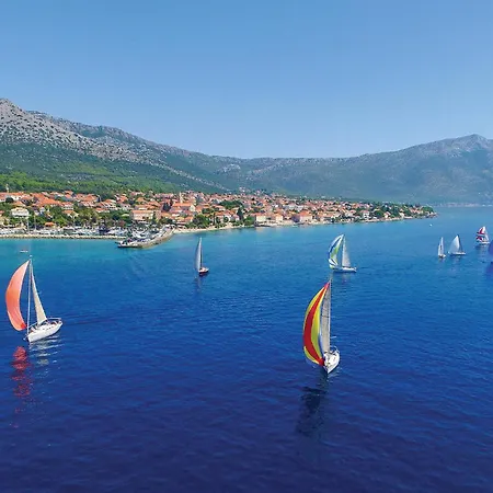Апартаменты One-bedroom With Sea View In