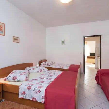 Апартаменты One-bedroom With Sea View In