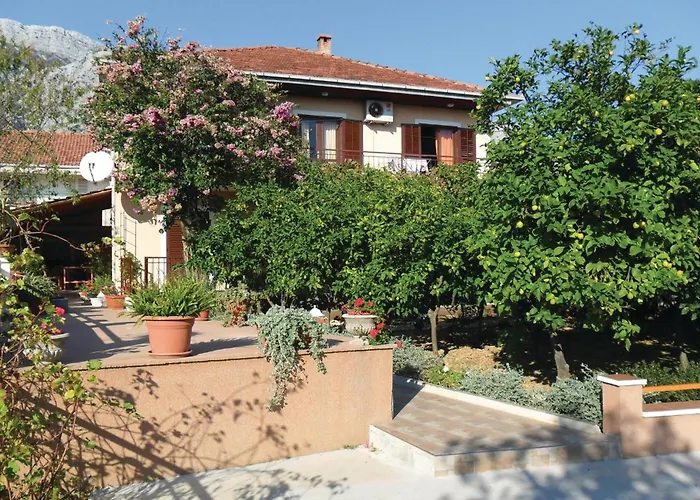 One-bedroom With Sea View In شقة أوروبيتش