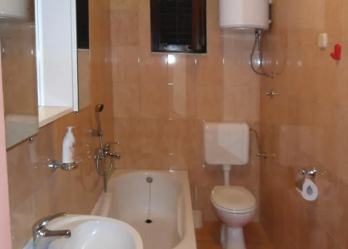 شقة One-bedroom With Sea View In *