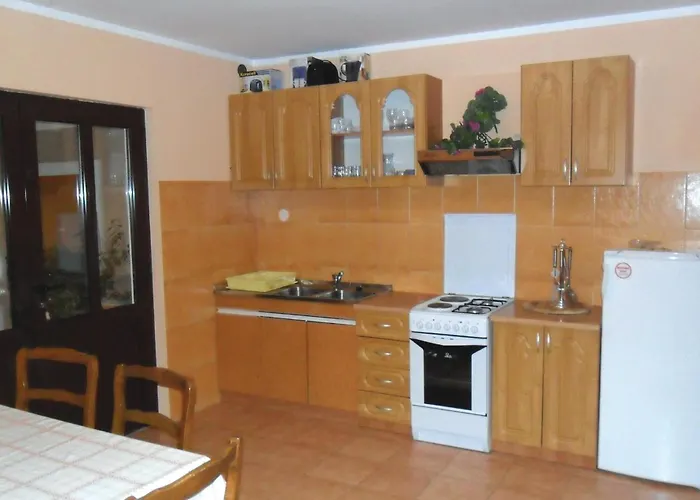 One-bedroom With Sea View In شقة