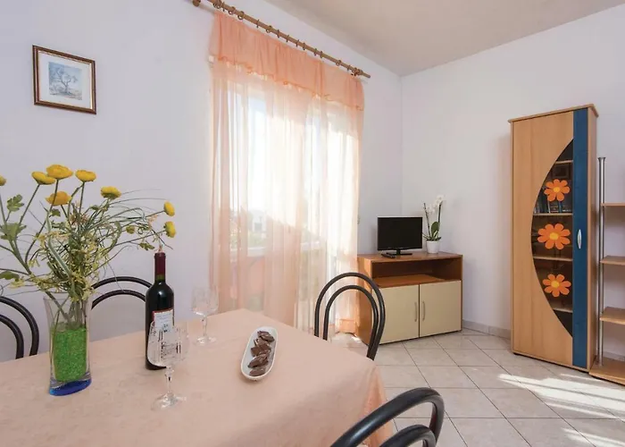 شقة One-bedroom With Sea View In